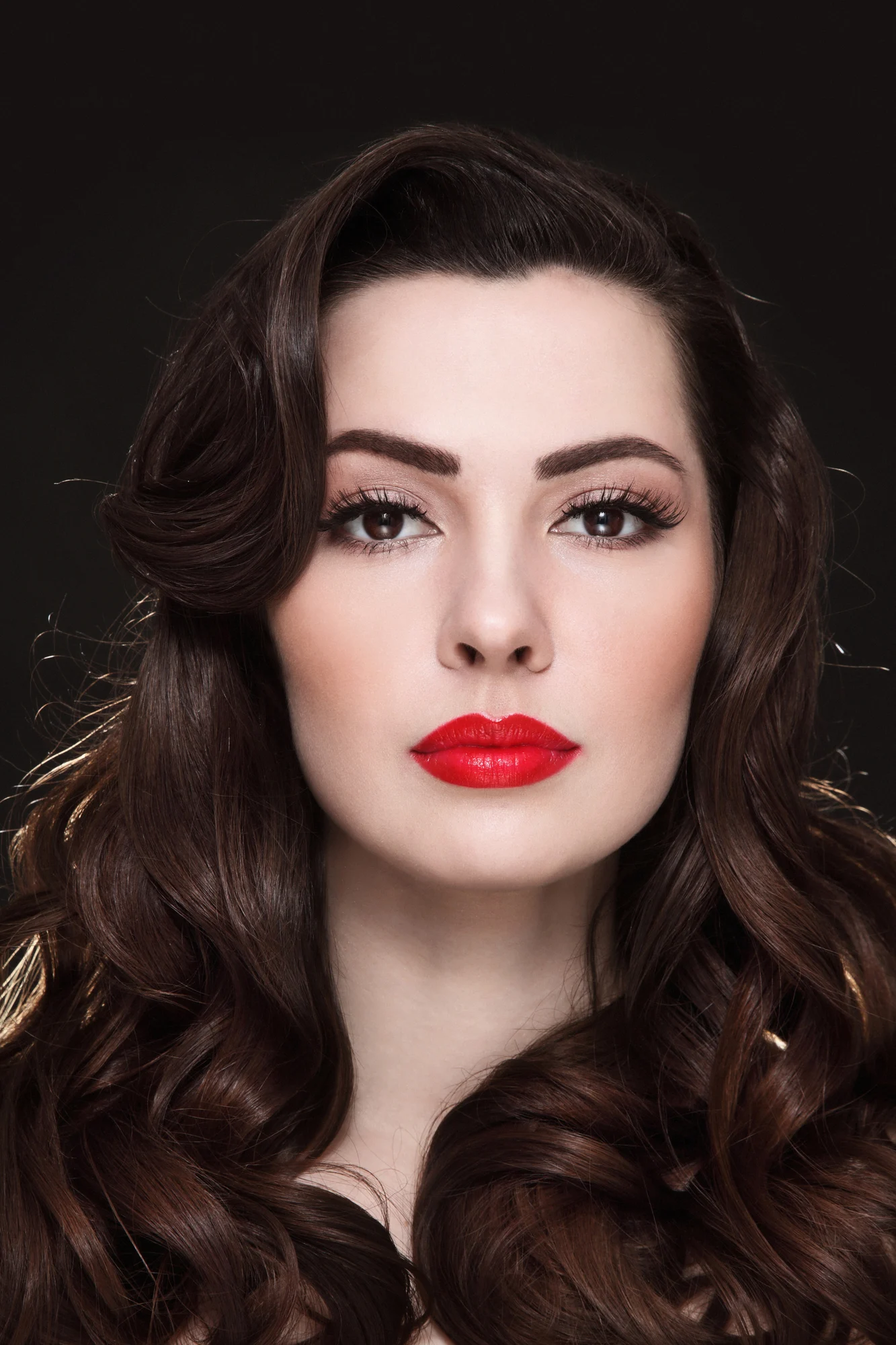Do Eyelashes Grow Back [Can Lashes Regrow] 