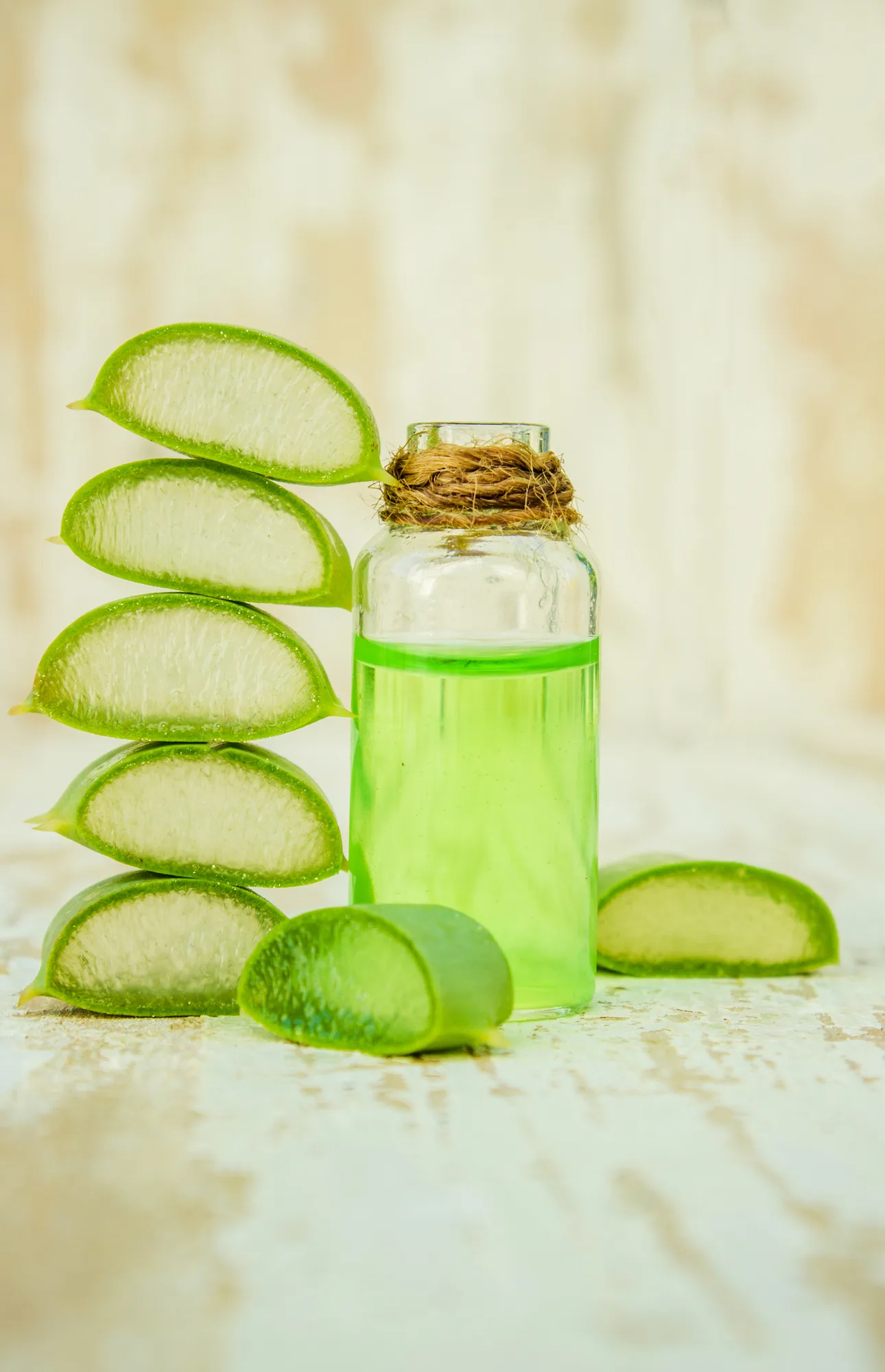 Does Aloe Vera Help Eyelashes Grow?