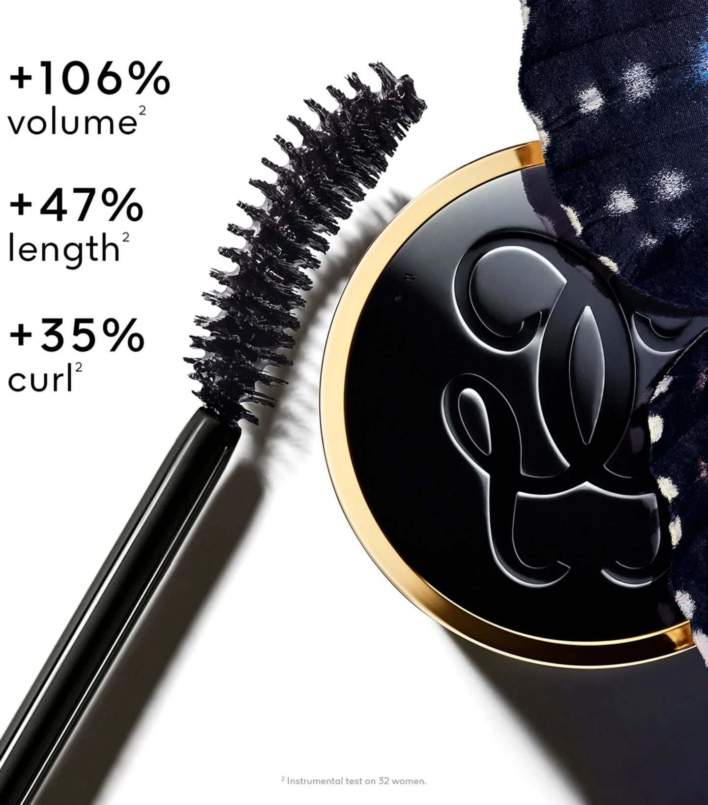 Close-up photo of the Guerlain Noir G Mascara wand