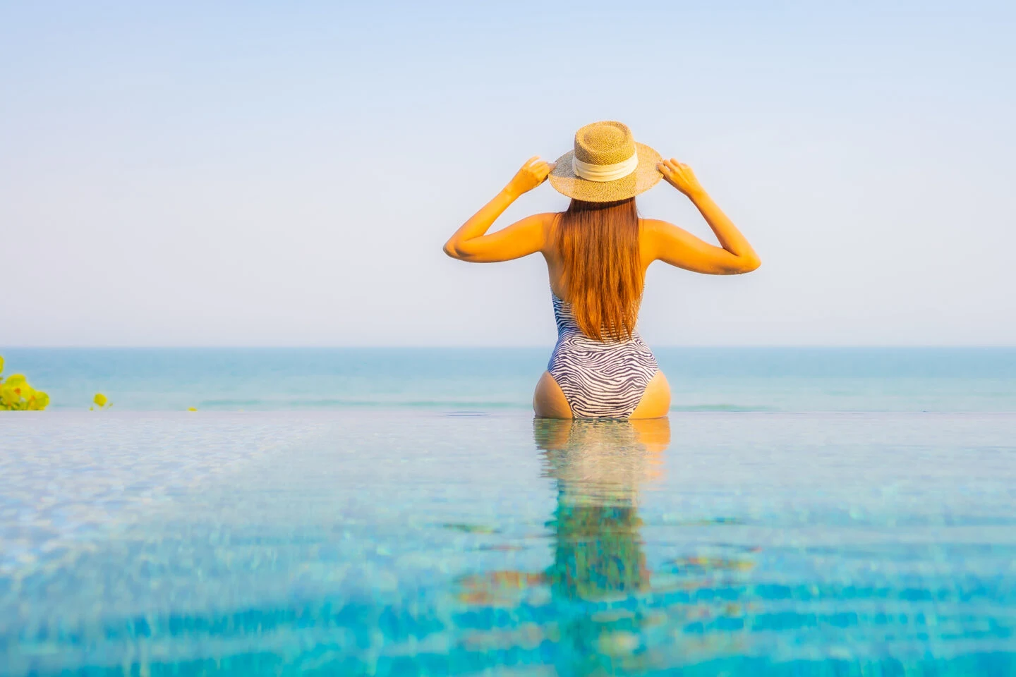 How long does a spray tan take to apply?