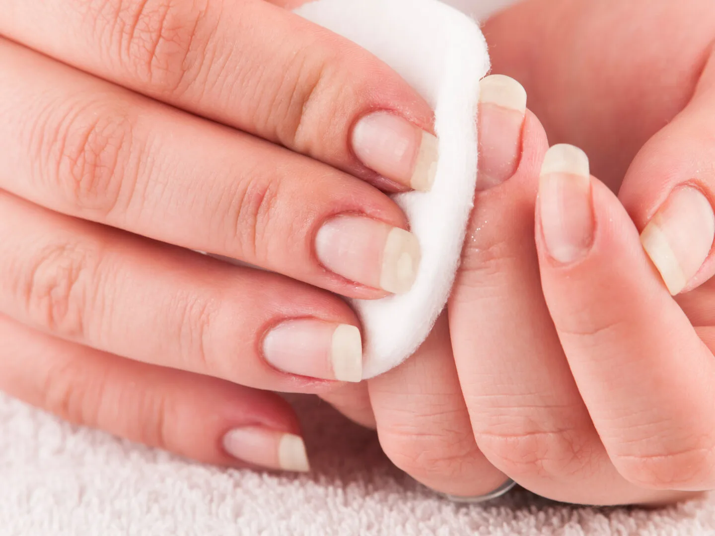 How To Get Nail Polish Off Without Remover [Helpful Tips]