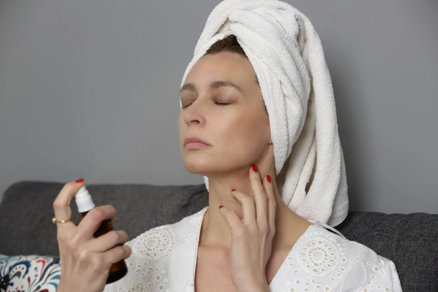 How To Set Makeup Without Setting Spray