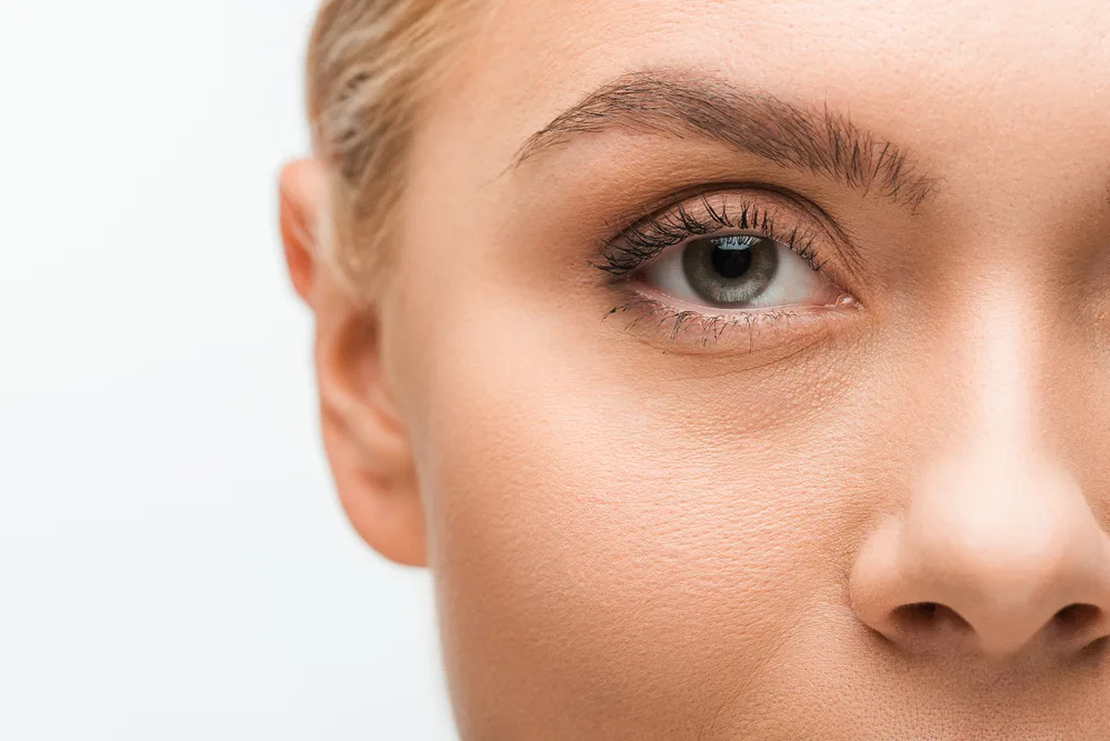 How To Strengthen Eyelashes