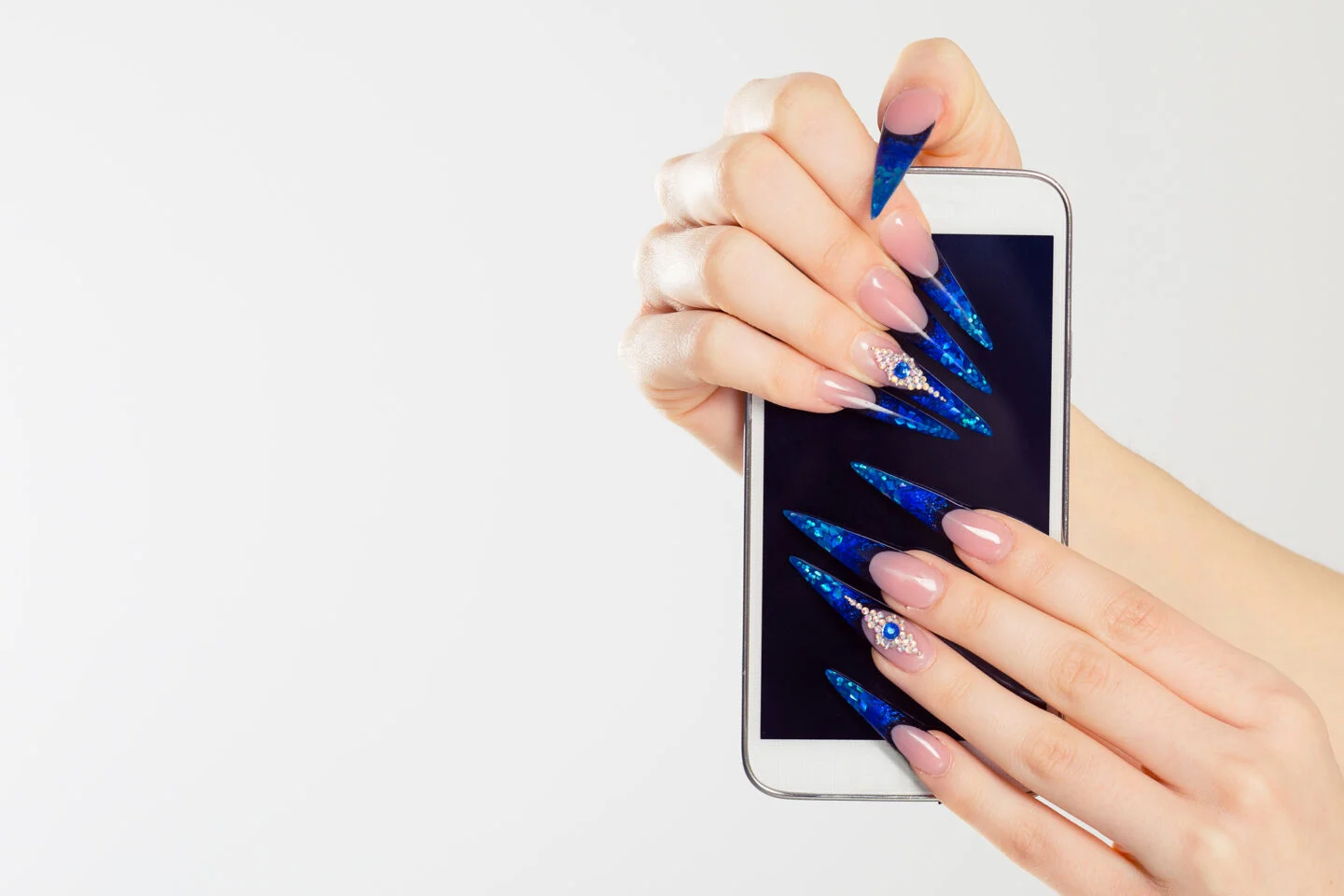 How To Type With Long Nails - Tips and Tricks for Accuracy