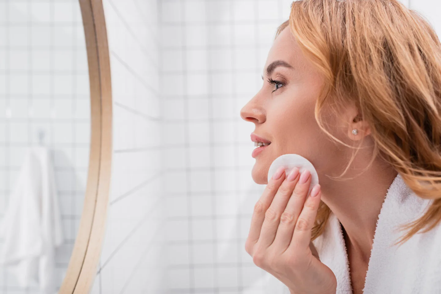 Is olive oil good for cleansing your face?