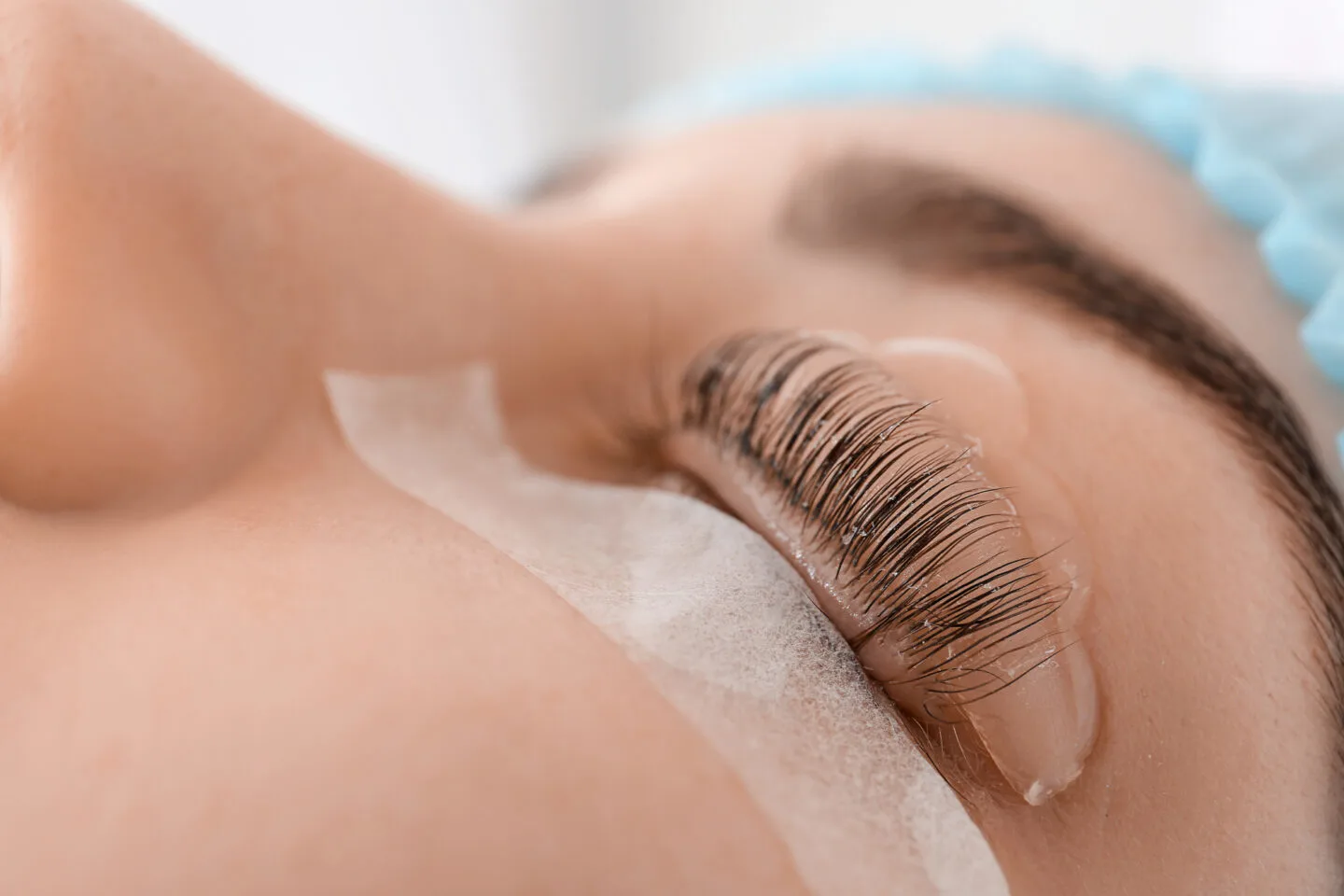 Lash Lift Gone Wrong - What To Do Next [Helpful Tips]