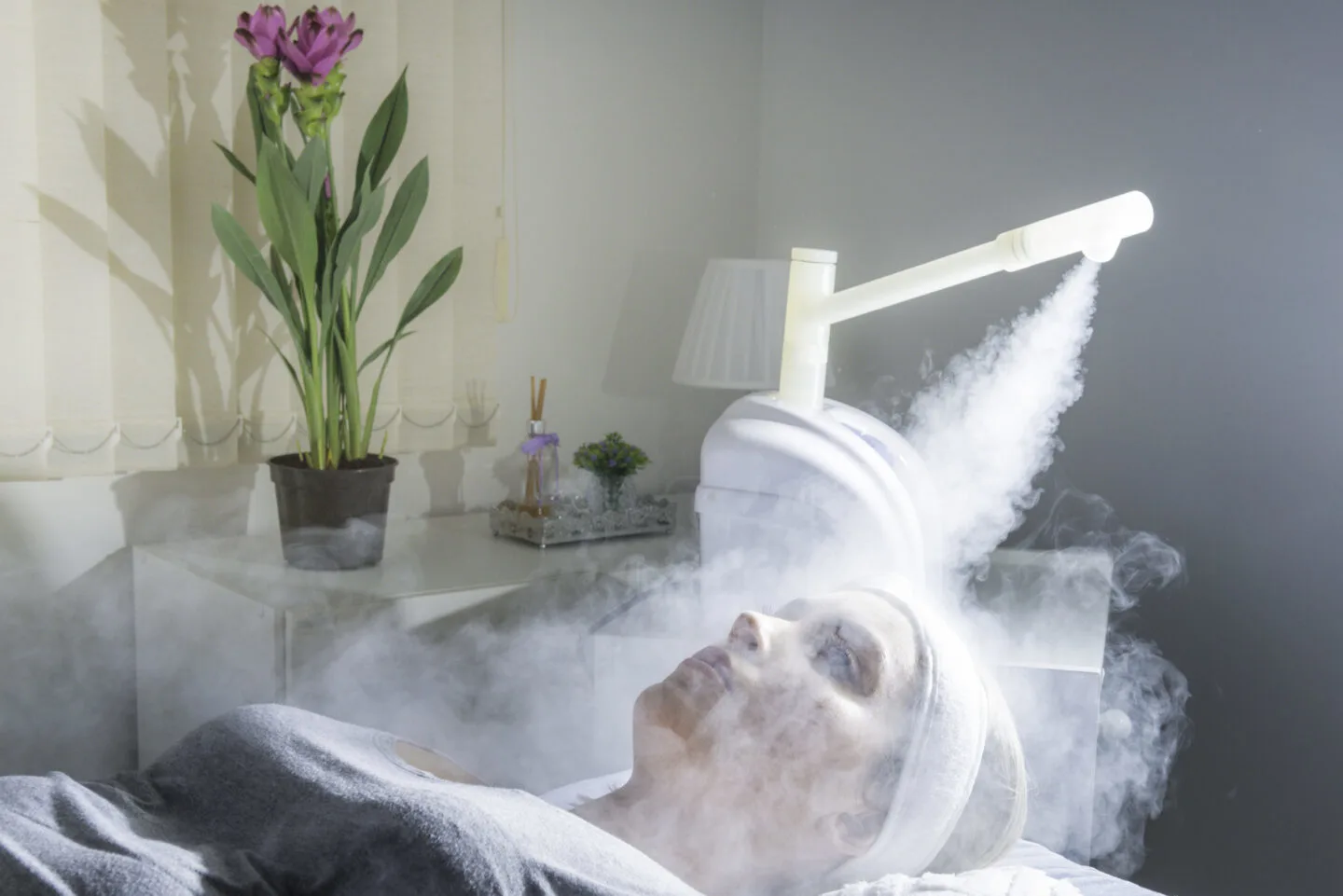 What does steaming do for your skin?