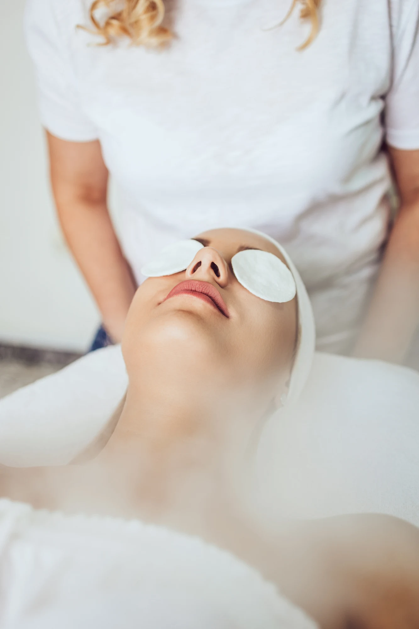 What are the potential risks of face steaming?
