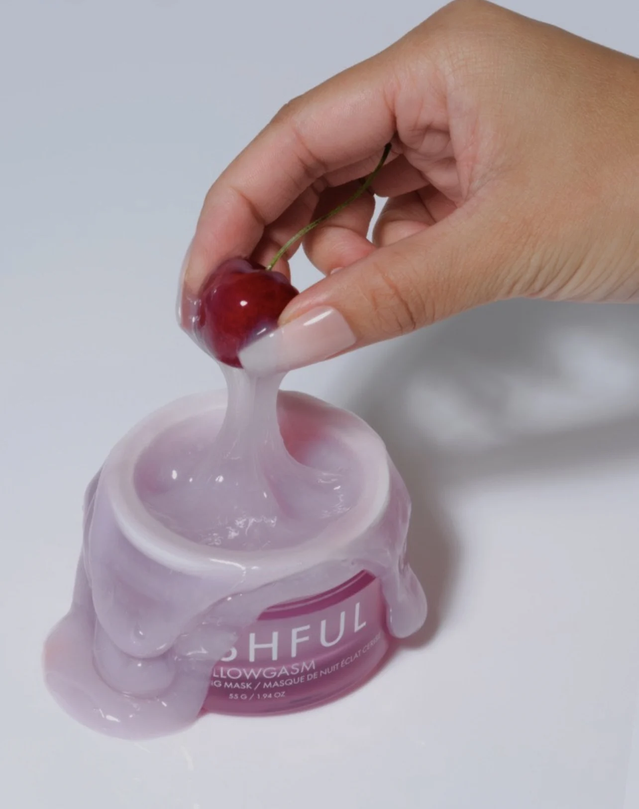 Huda Beauty Wishful Pillowgasm Cherry Glow Sleeping Mask