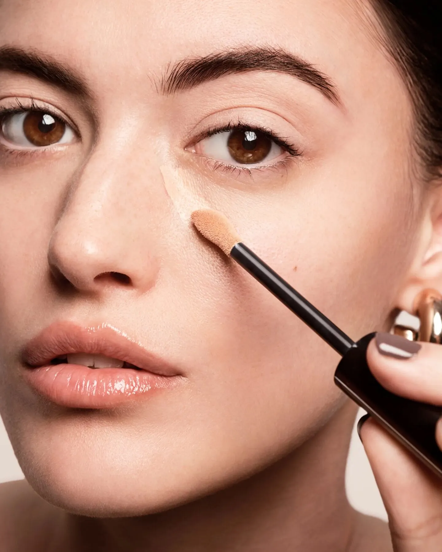 Bobbi Brown Skin Full Cover Concealer [Swatches, Claims + More]