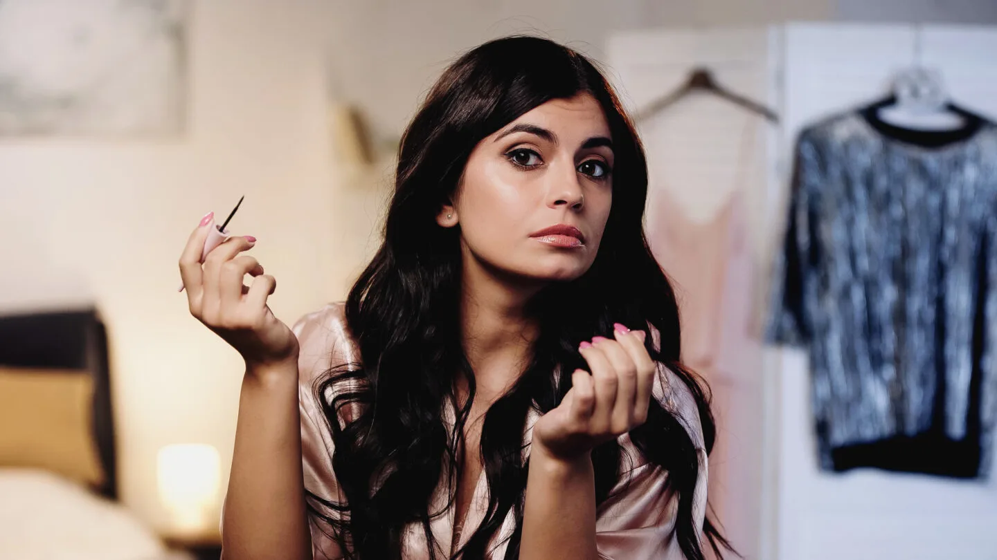 Can You Use Eyeliner Without Mascara?