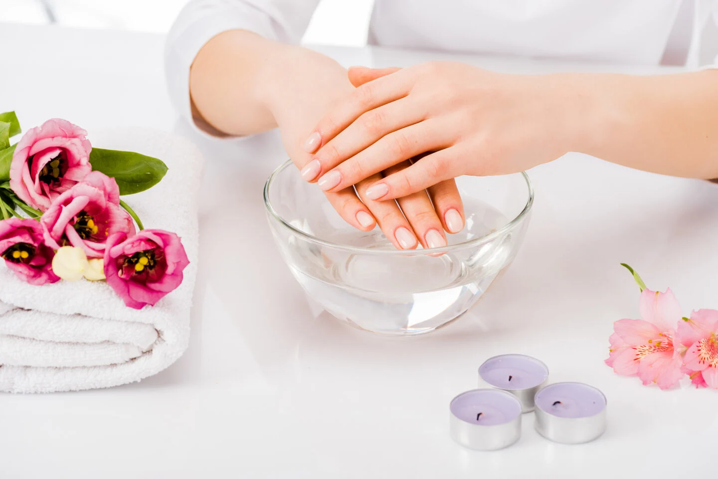How Long Do Nails Grow in A Week? [A Month & A Year?] 2023