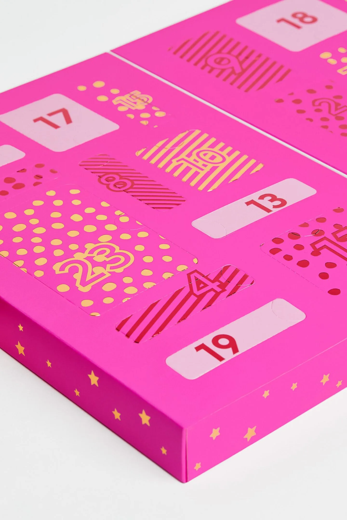 H&M 24 Days Of Beauty Advent Calendar 2022 [콘텐츠 공개]