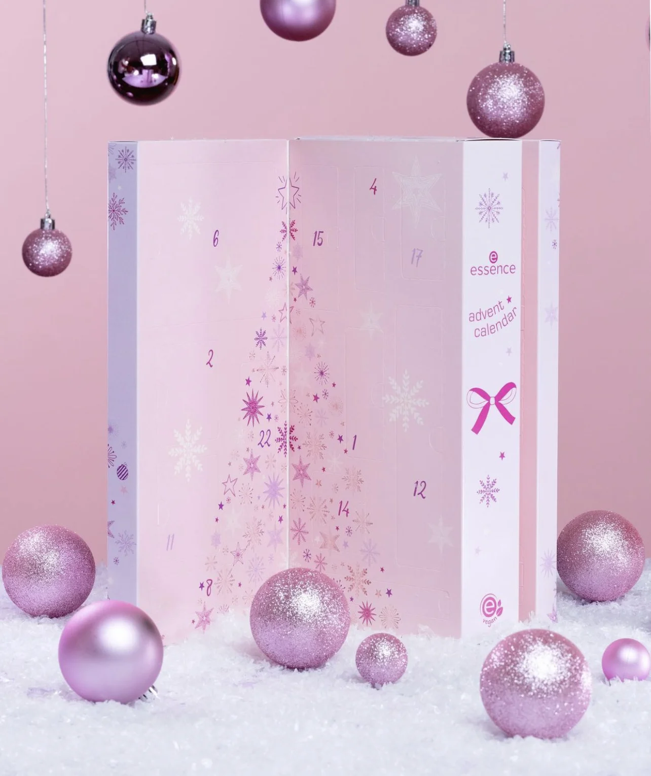 Essence Happy Holidays Advent Calendar 2022 [Contents Reveal]