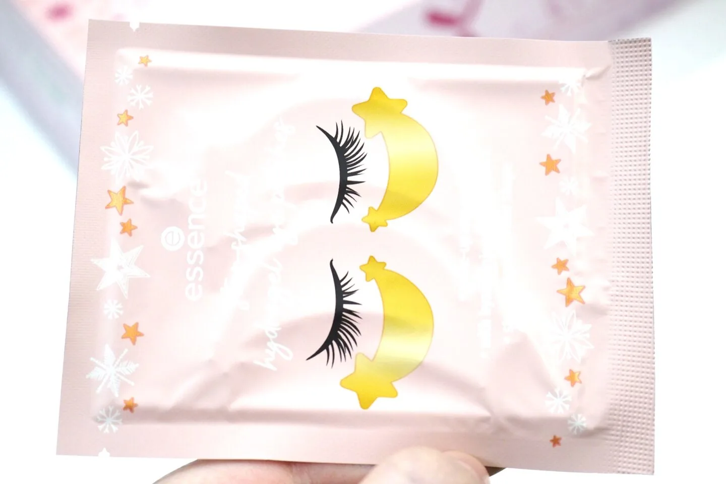 Essence Happy Holidays Advent Calendar 2022
