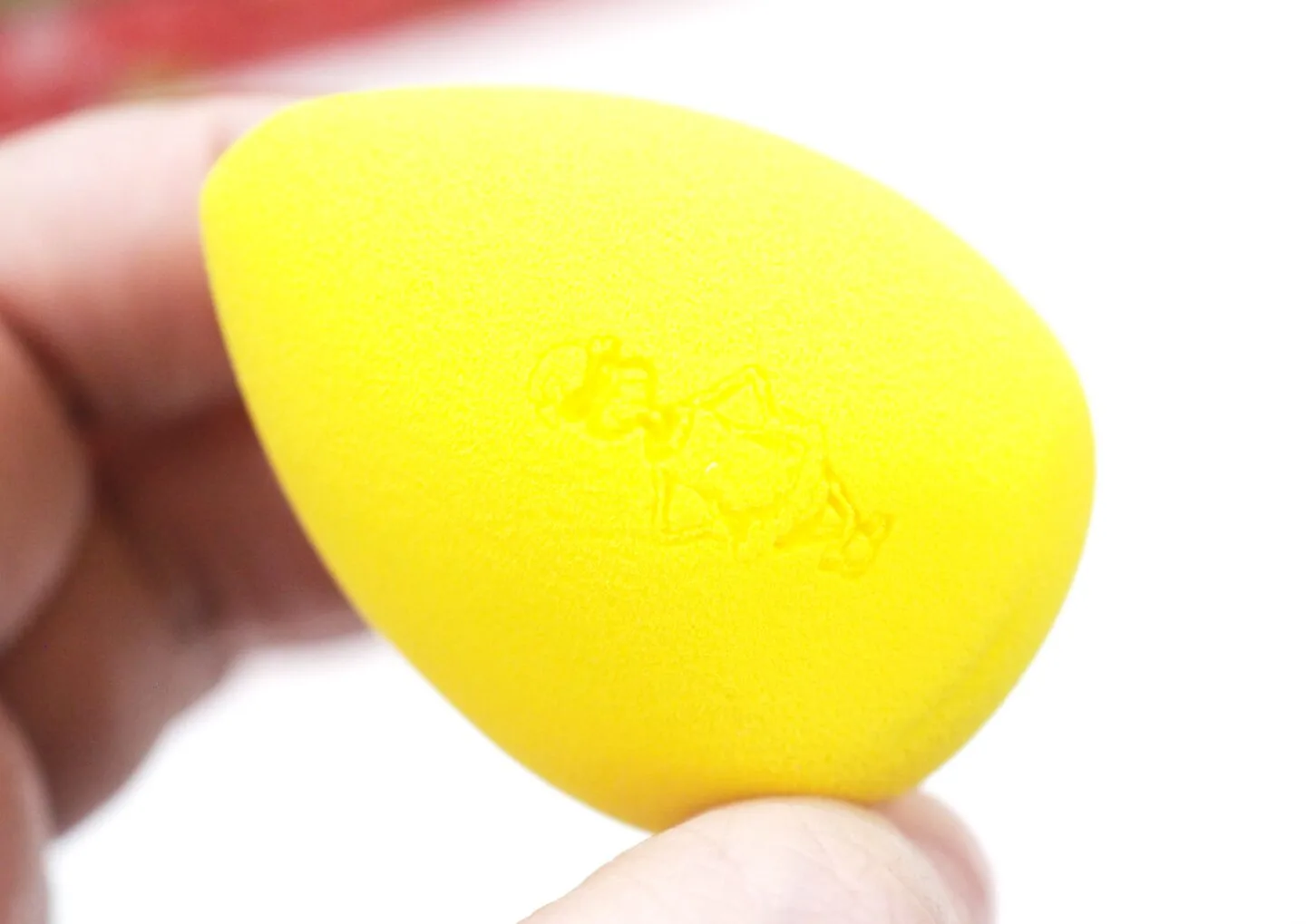 Revolution x The Grinch Advent Calendar 2022 [Review + Swatches]