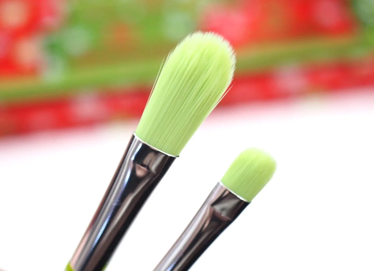Revolution x The Grinch Advent Calendar 2022 [Review + Swatches]