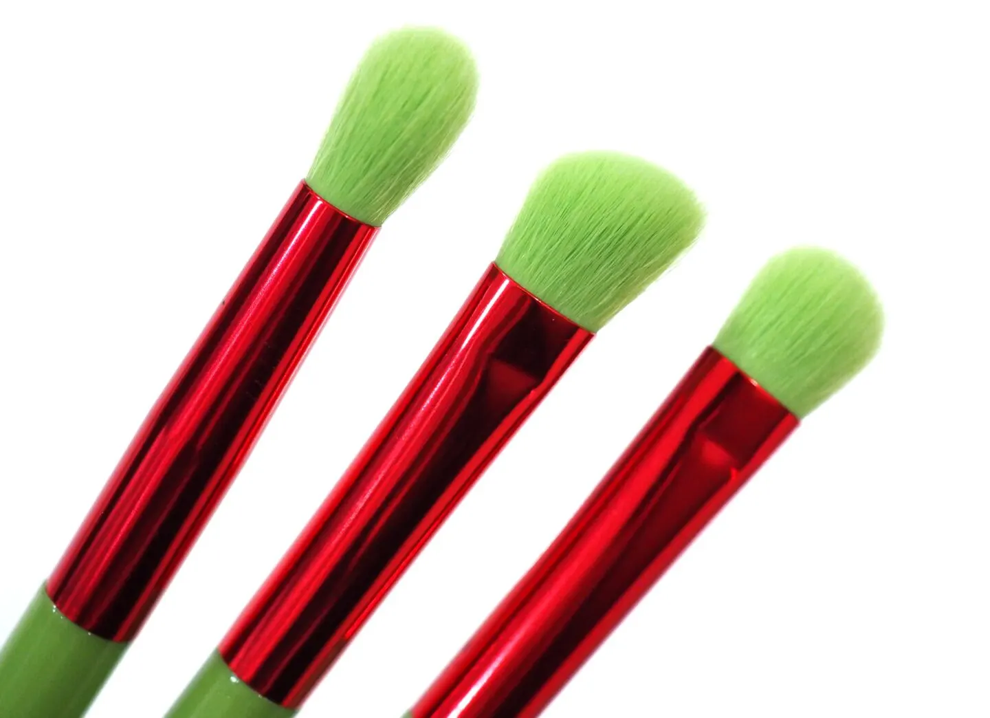 Revolution x The Grinch Who Stole Christmas Brush Set Review