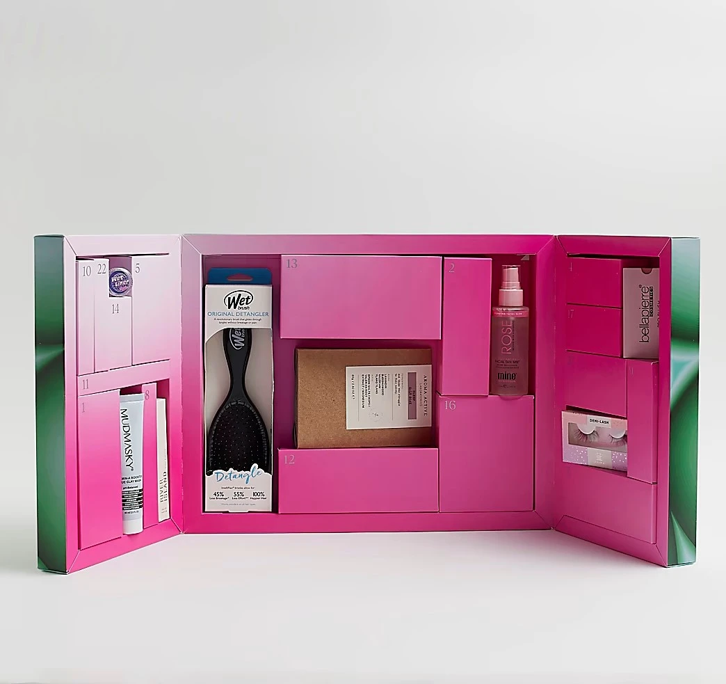 River Island 24 Day Beauty Advent Calendar 2022 [Contents Reveal]