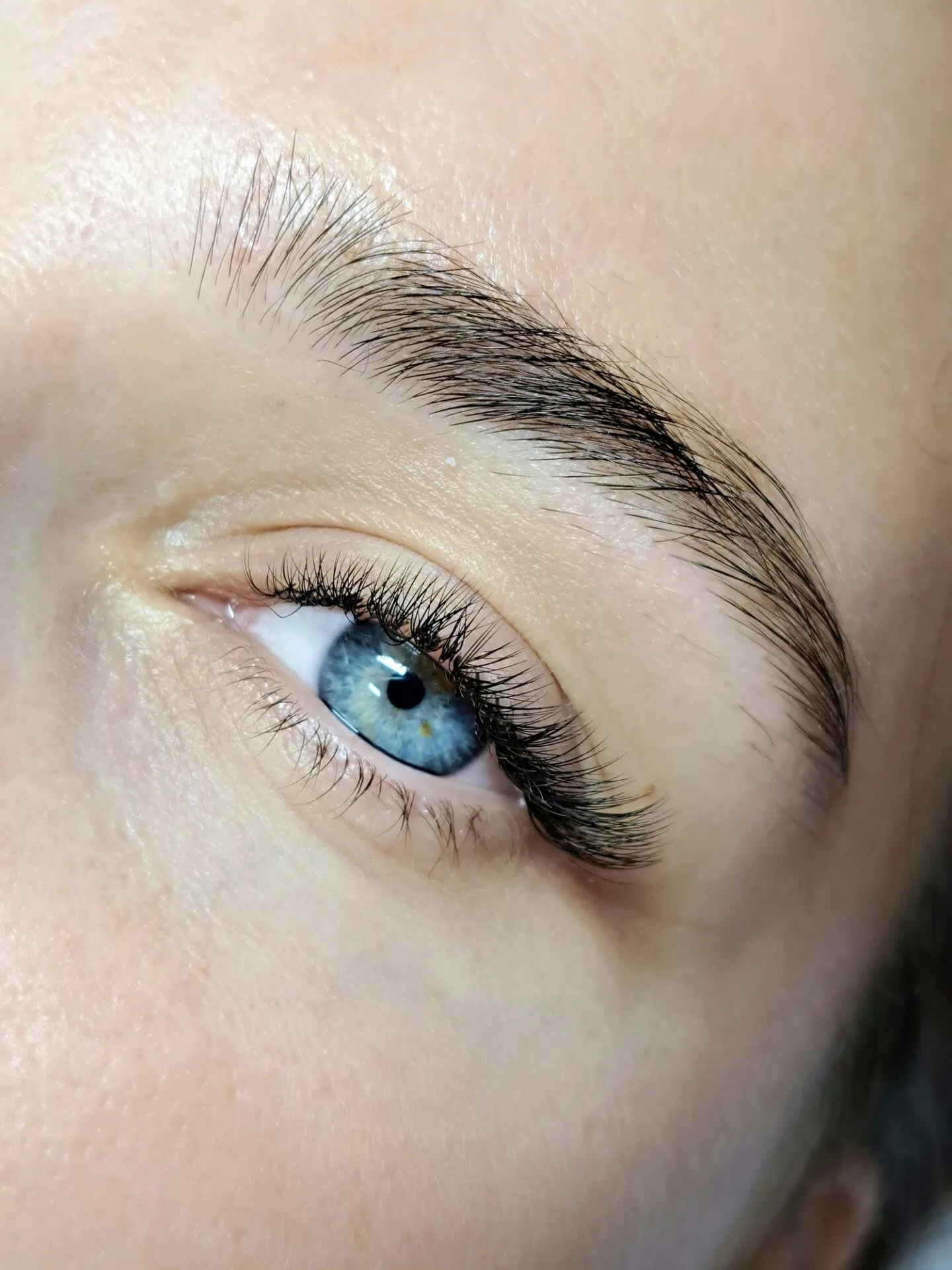 How to Fix Thin Eyebrows Permanently?