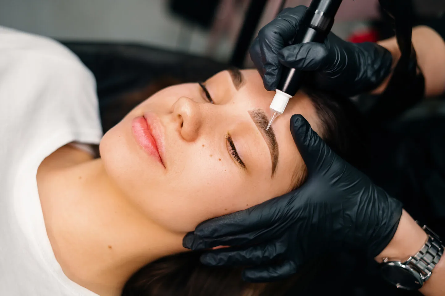 Does Microblading Work on Oily Skin? [In-depth Answer]