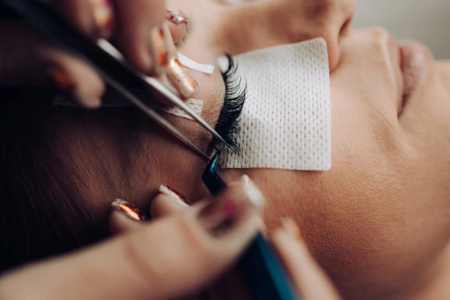 How to Clean Lash Extensions at Home?