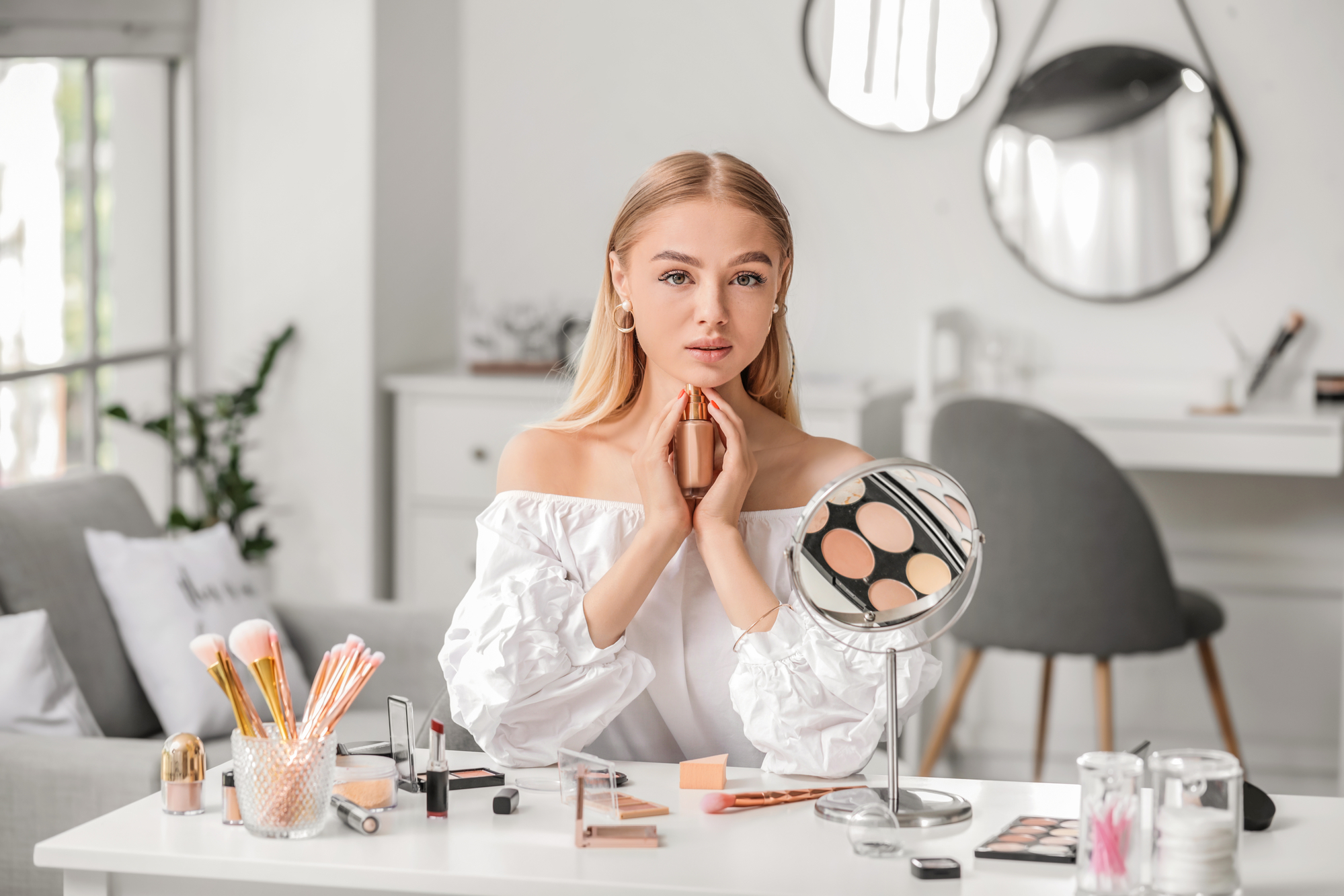 Why Does My Makeup Separate? [Stop Foundation Separate Issues]