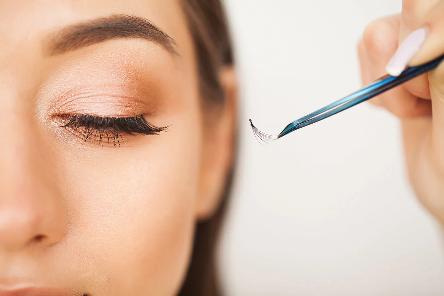 What Causes Bloodshot Eyes After Lash Extensions?