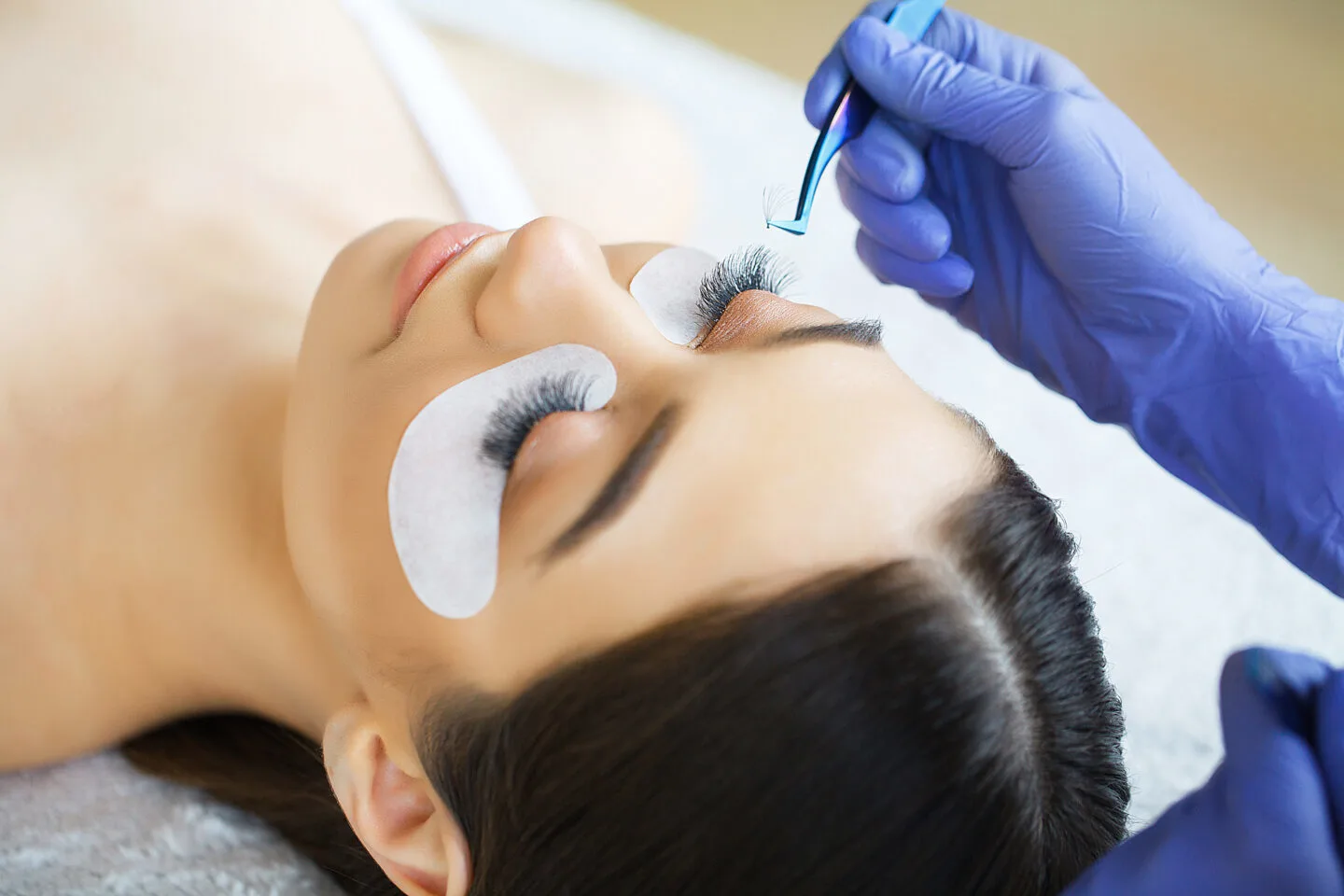 How To Prevent Irritation From Eyelash Extensions?
