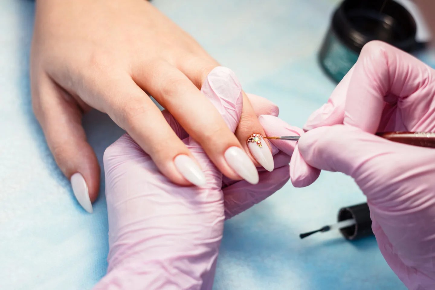 How to Take Off Acrylic Nails Without Acetone