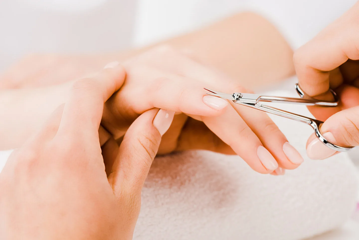 How to Take Off Glue On Nails Without Ruining Your Natural Nails 2023 How to Take Off Glue On Nails Without Ruining Your Natural Nails 2023