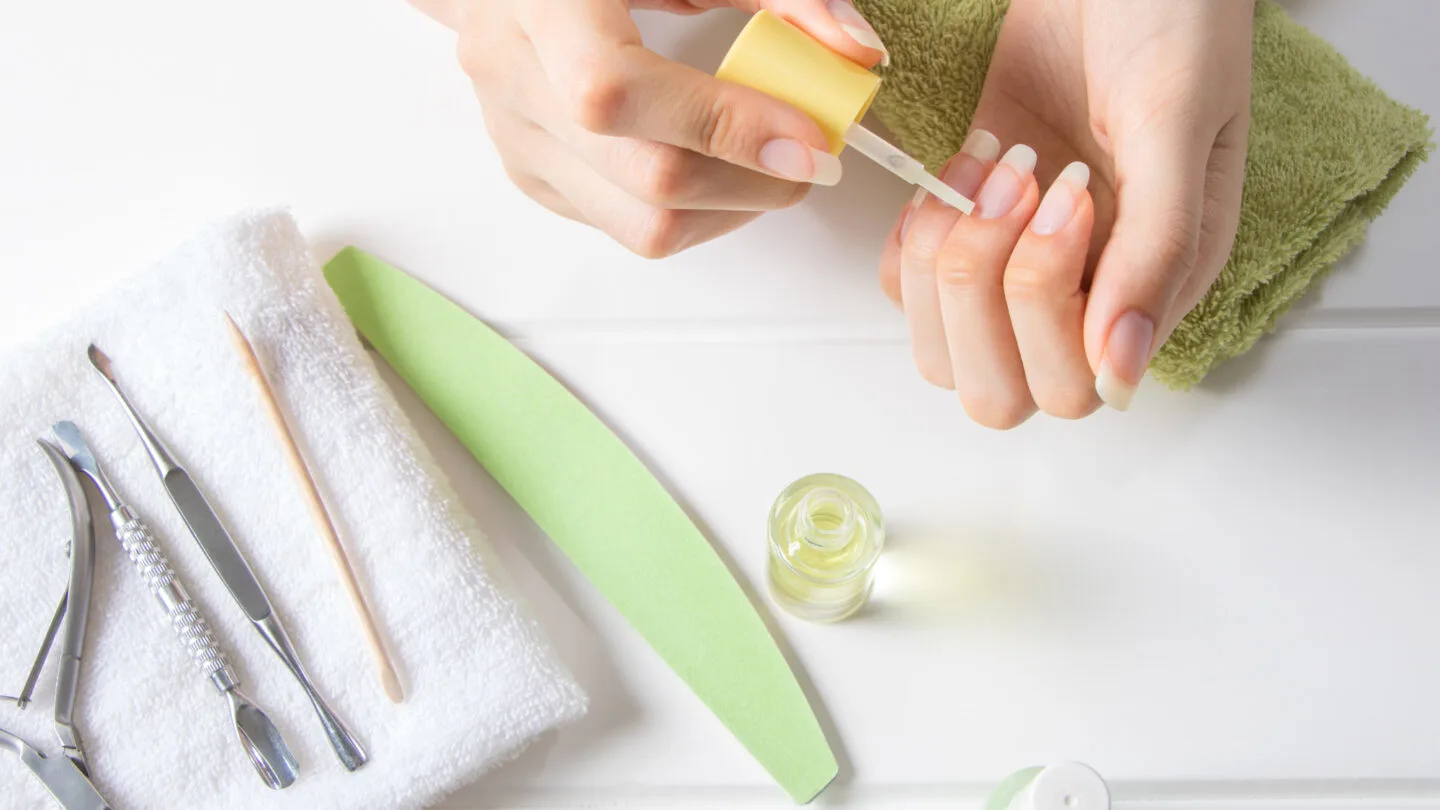 How To Prevent Cuticle Pain And Hangnails?
