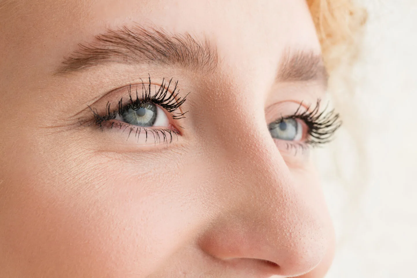 Can You Tint White Or Gray Eyelashes?