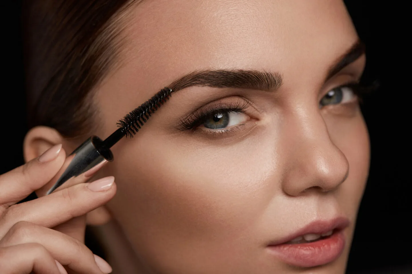Alternatives to Vaseline for Eyebrow Growth