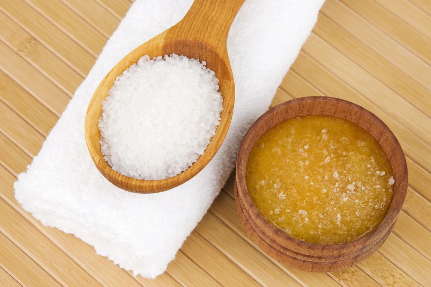 How To Make A DIY Honey Lip Scrub?