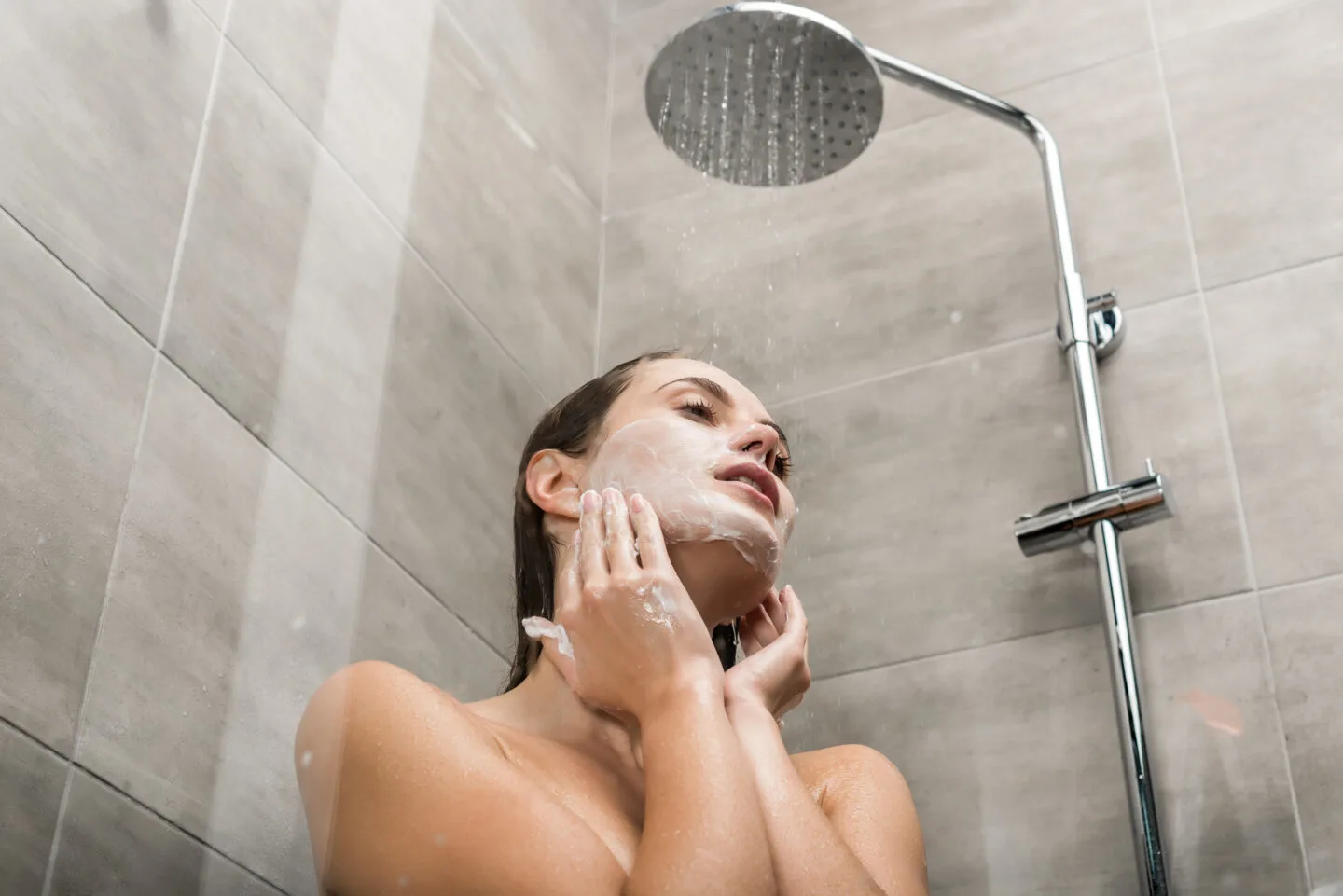 How To Wash Your Face After Having A Spray Tan