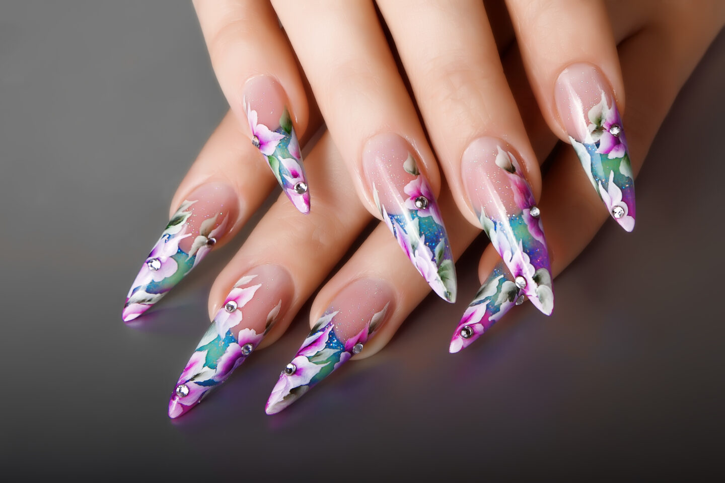 How to Take Off Acrylic Nails with Vinegar [Top Tips] (March 2023)
