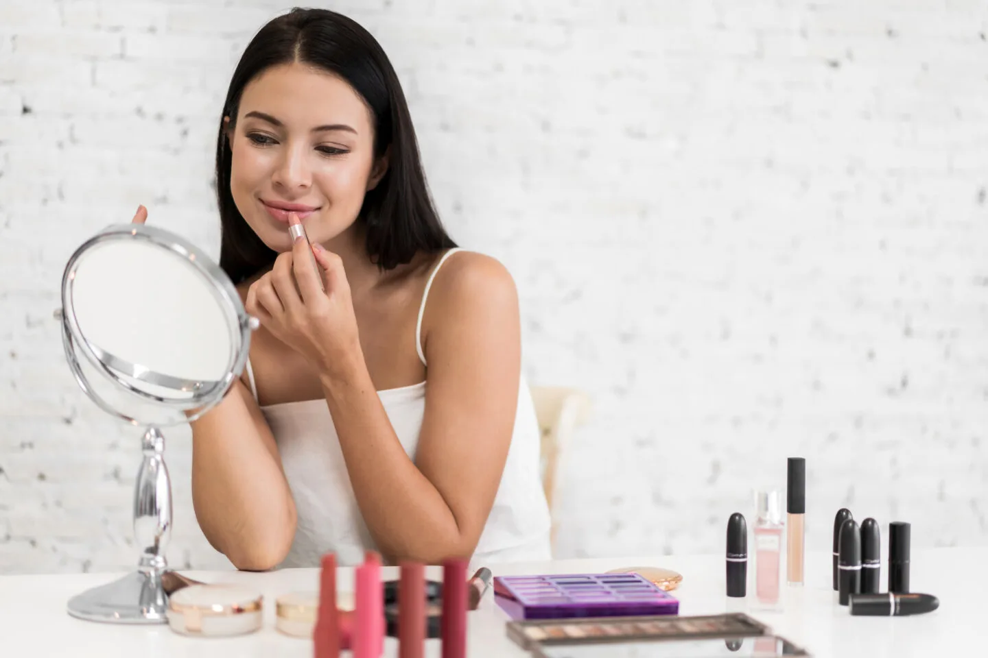 When Is Best To Wear Lipstick?