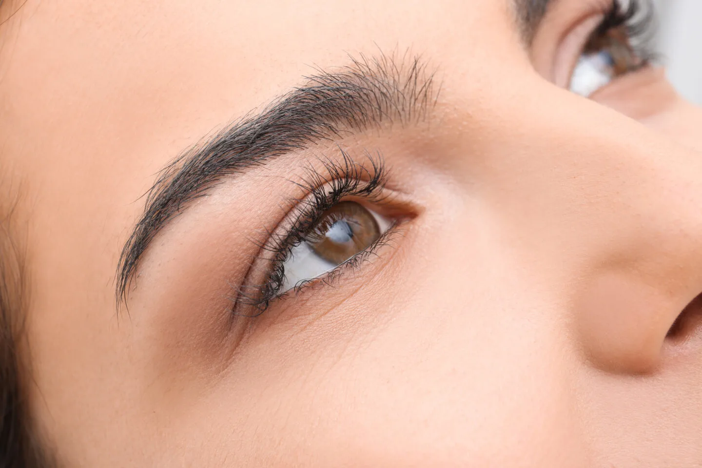 Where Do Eyelashes Go When Loose Eyelashes Get In The Eye?