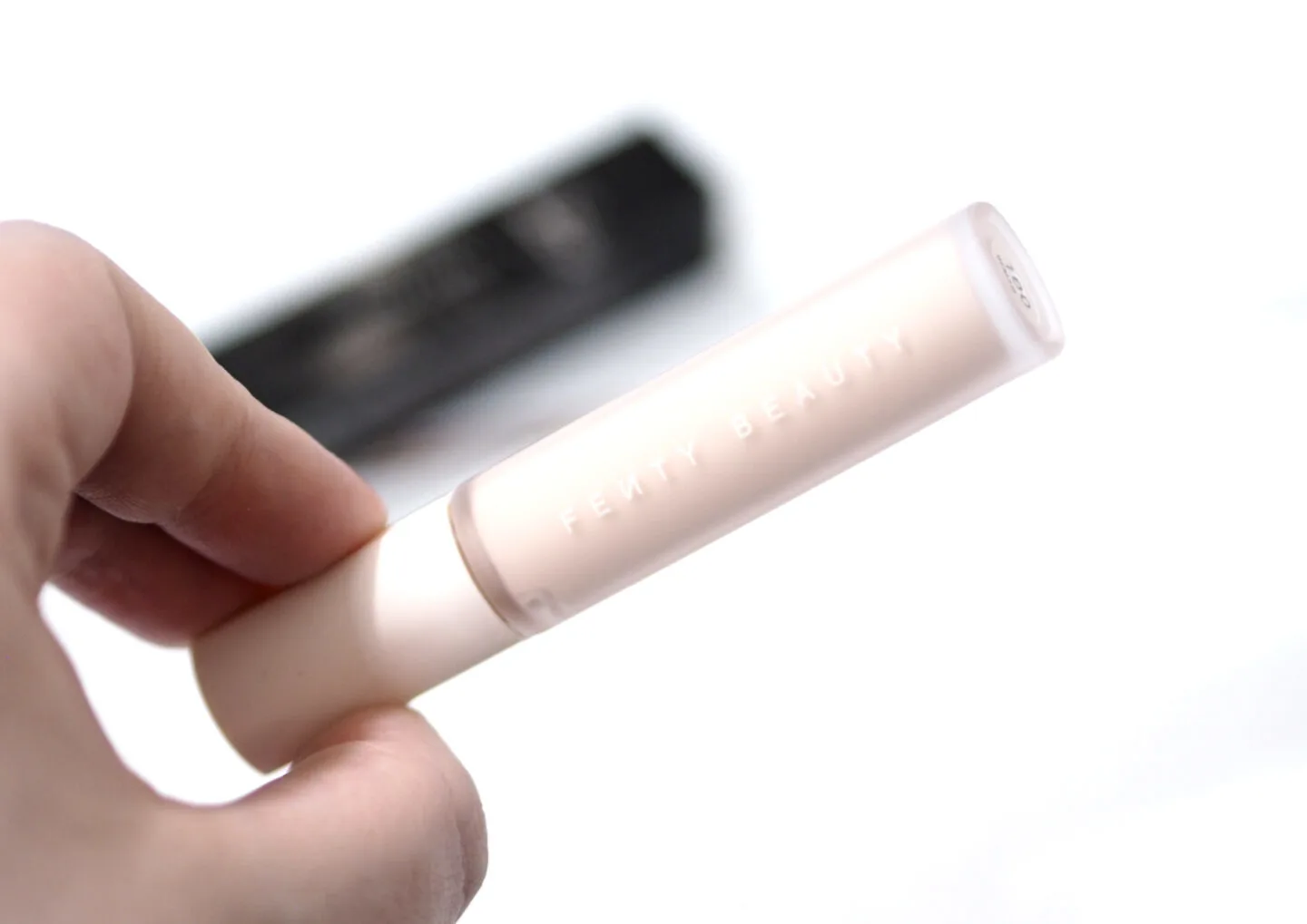 Fenty Beauty Pro Filtr Instant Retouch Concealer