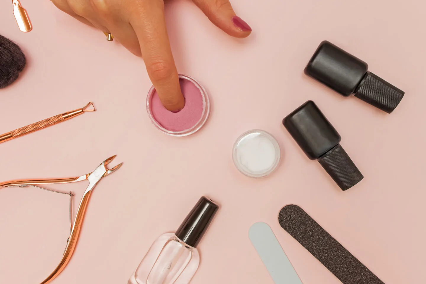 What Is The Main Difference Between Acrylic Powder And Liquid Acrylic?