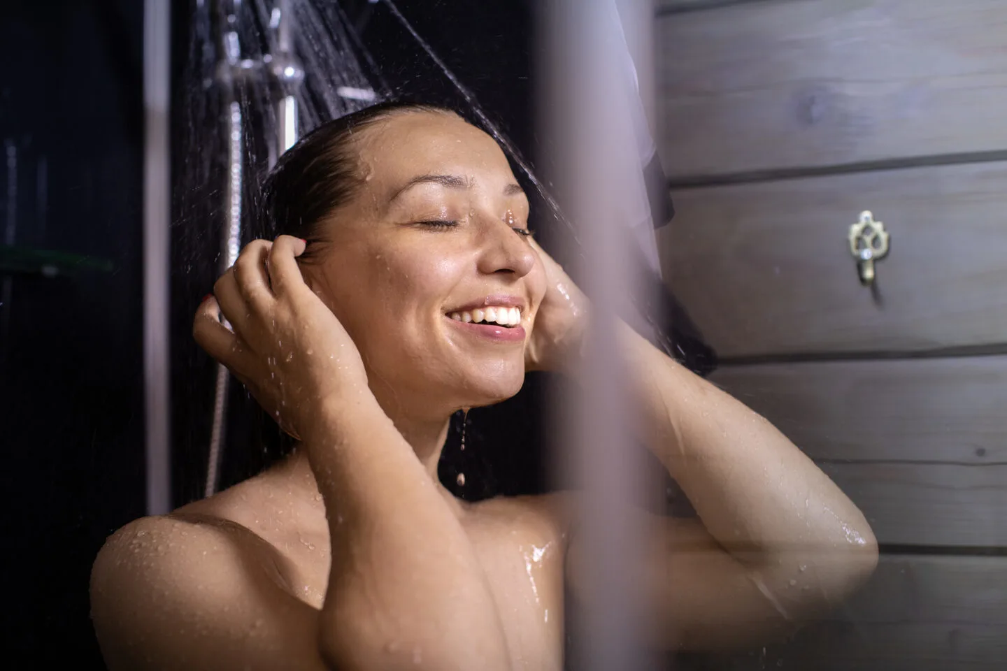 How To Tell If Your Shampoo Is Clogging Your Pores?