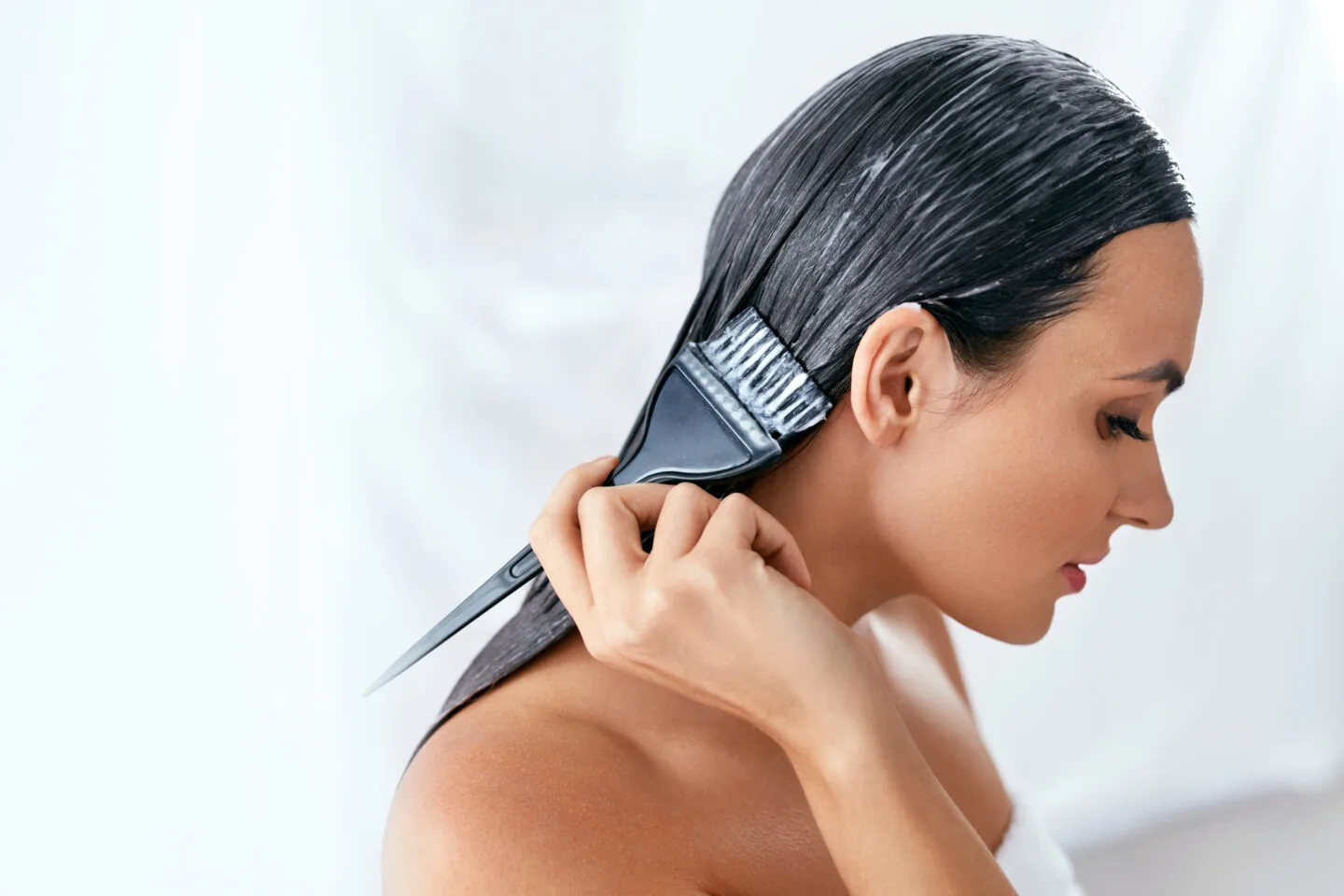 What Are The Benefits Of Vaseline Petroleum Jelly For Skin And Hair?