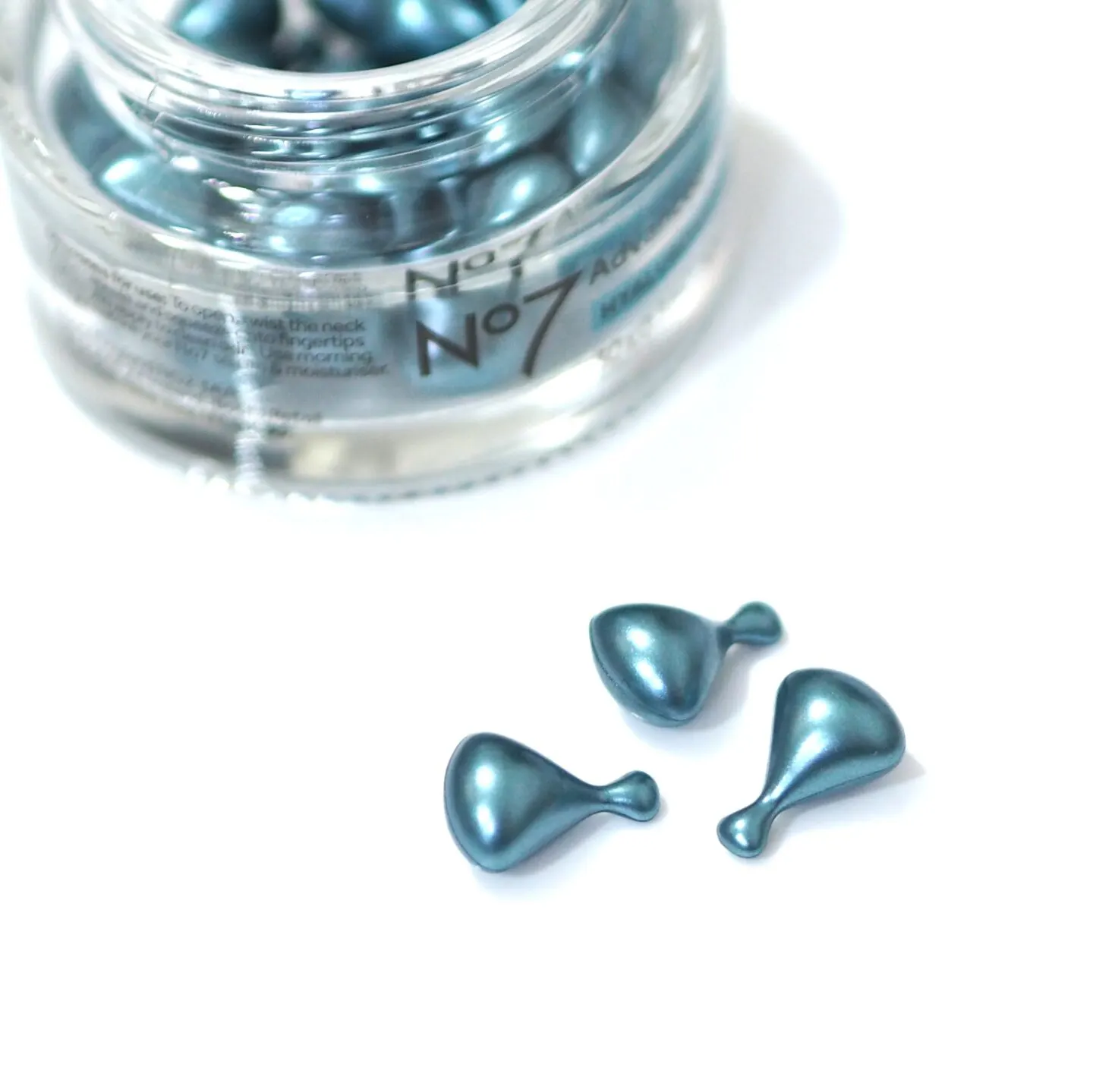 No7 Hyaluronic Acid & Camellia Oil Facial Capsules Review