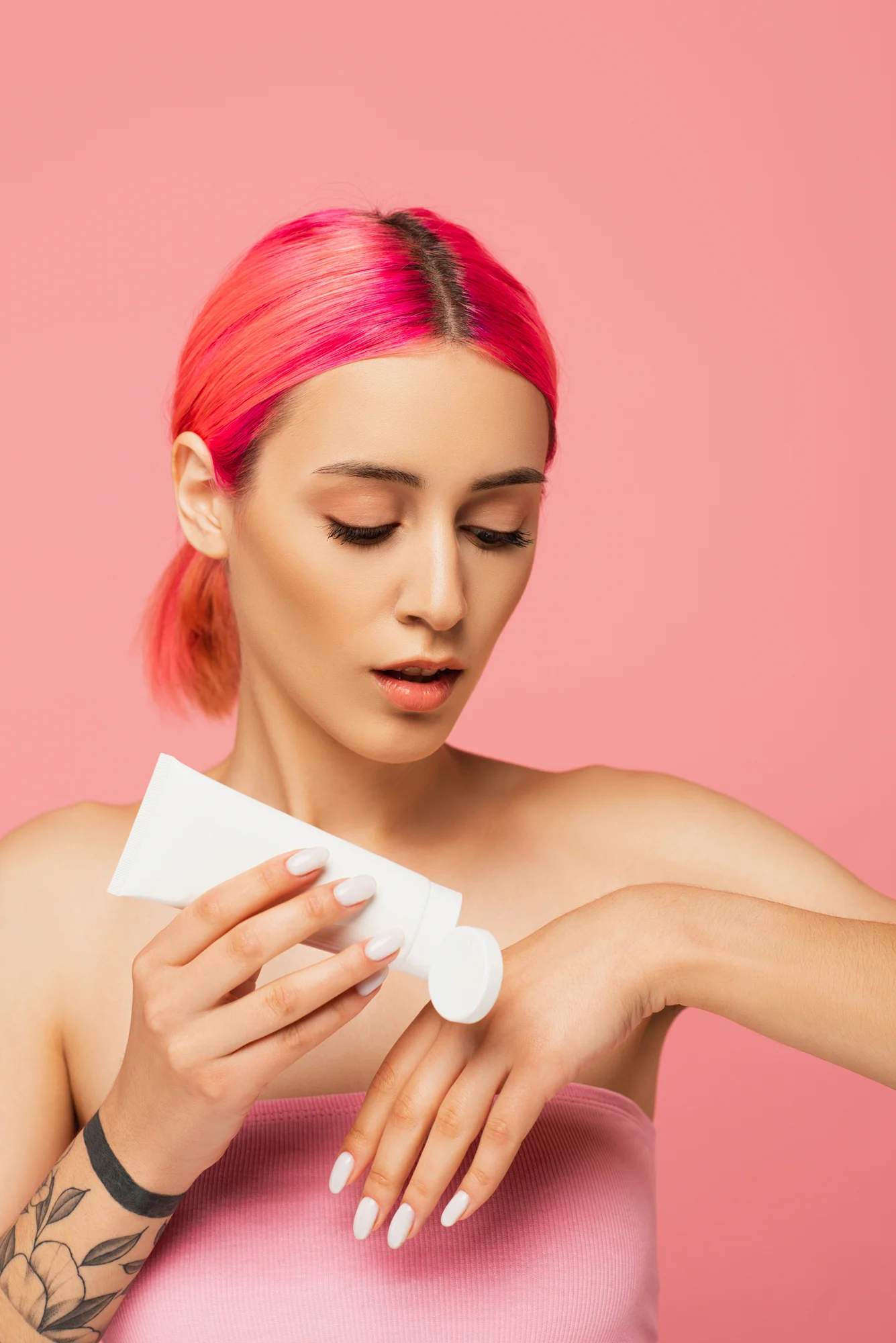 What Are The Cons Of Using Numbing Creams When Getting Tattoos?