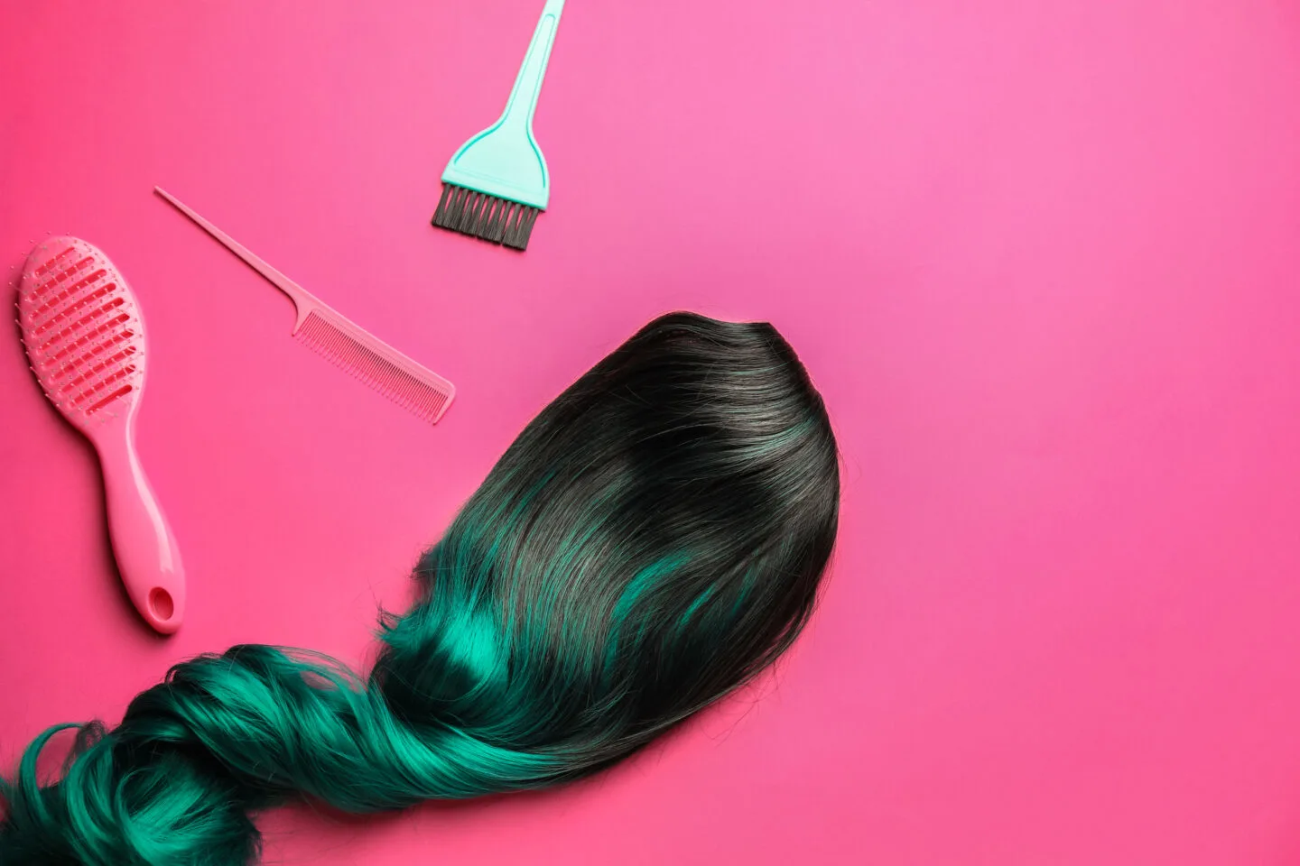 What Kind Of Hair Dye Works Best For Dyeing Wigs?