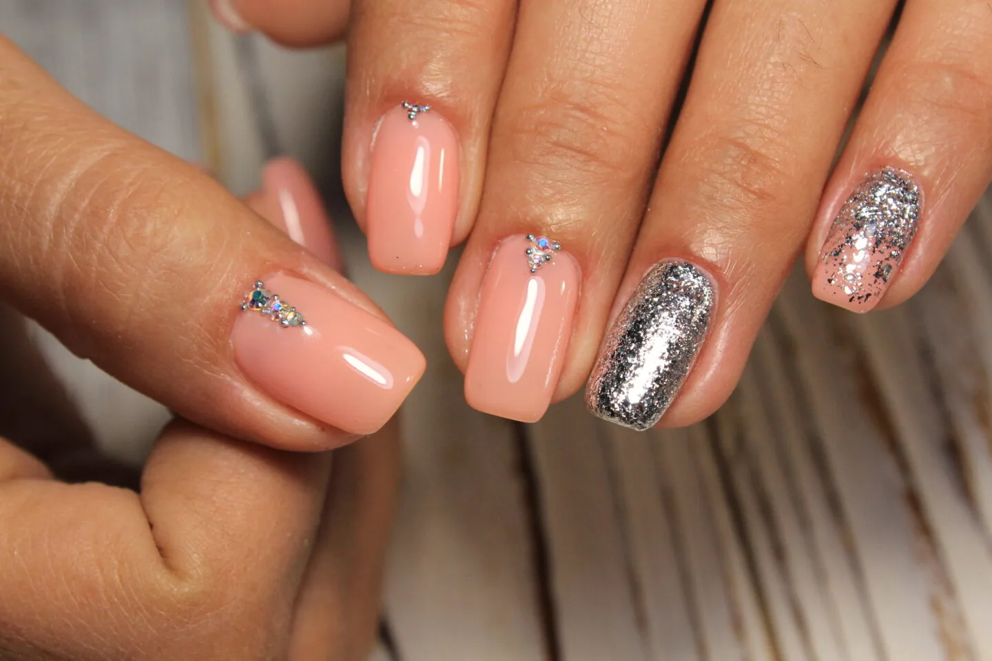 Why Does My Gel Manicure Peel Off?
