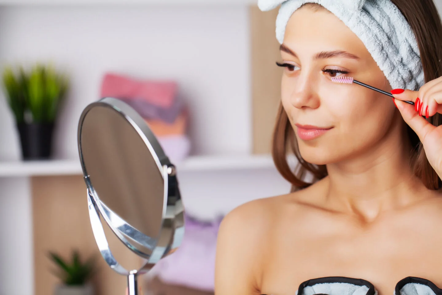 Will Aquaphor Work As A Moisturizer For Lashes After Wearing Mascara?