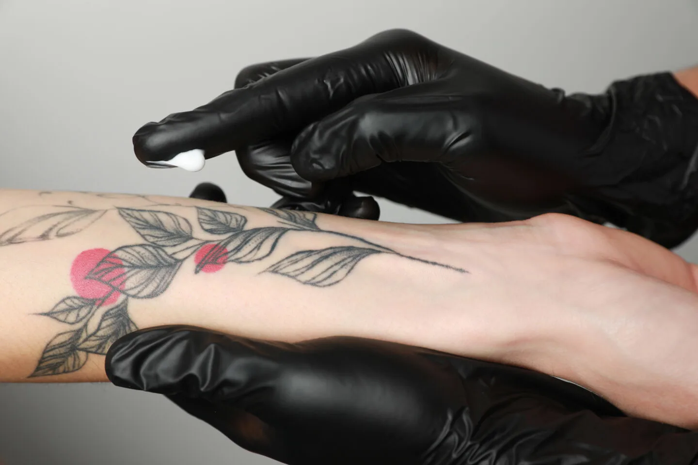 Should You Ice A New Tattoo  Safety Tips For Swollen Ink  Tattify