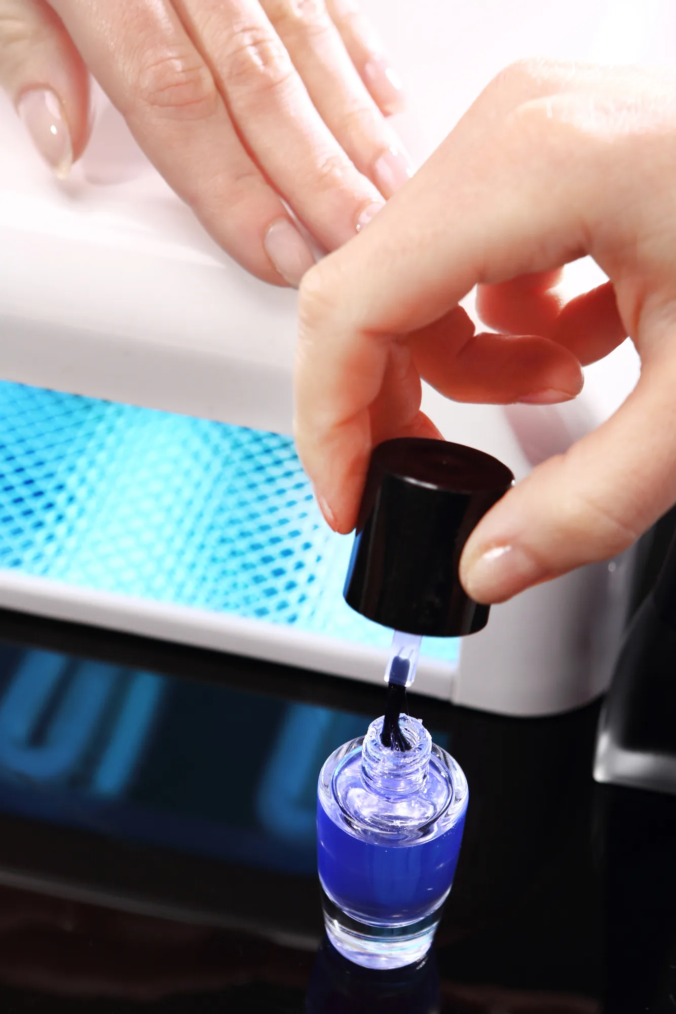 Can I Still Wear Nail Polish After Repairing a Lifted Gel Nail?
